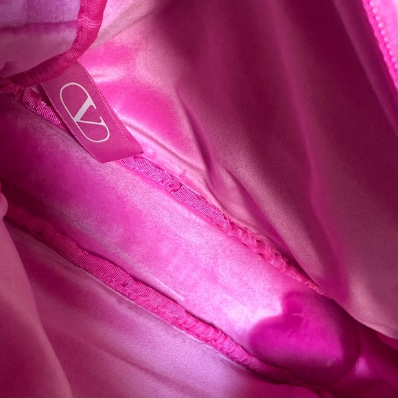 NEW 🩷 Valentino Velvet Cosmetic Bag Bundle - Picture 4 of 11